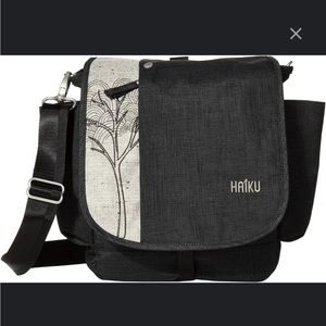 Haiku To Go Convertible 2.0 Purse/Backpack